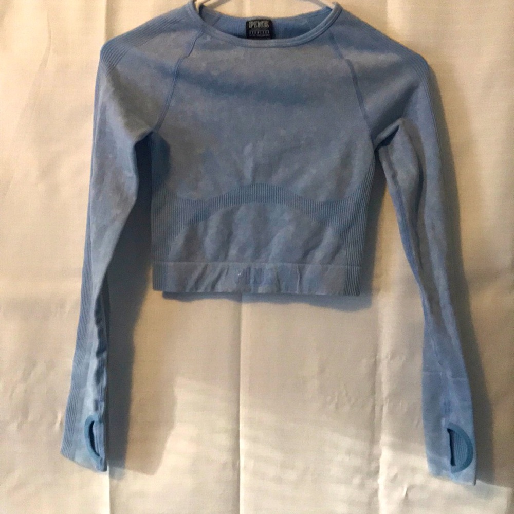 workout long sleeve top